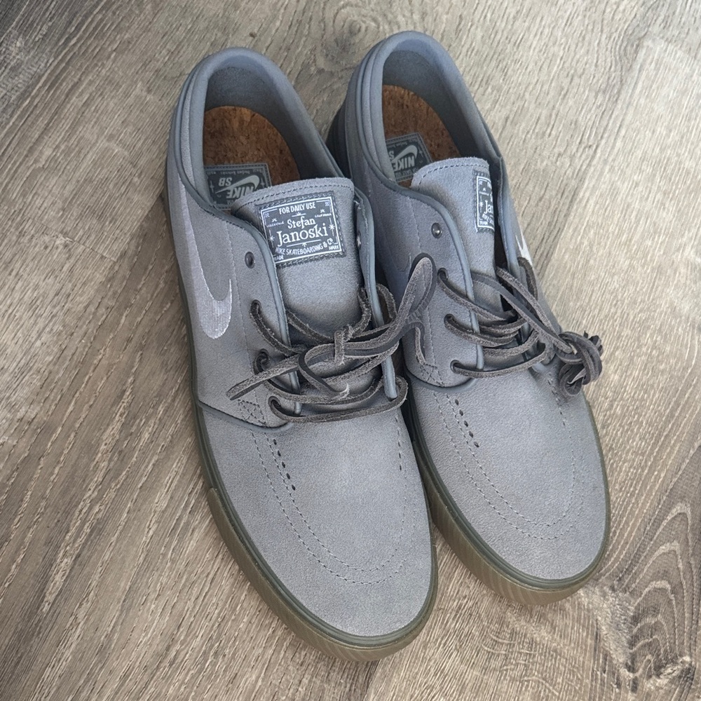 Nike Stefan Janoski Men's Gray Sneakers
